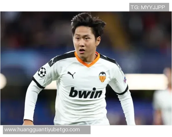 19岁日本U23前锋道协丰正式签约福冈黄蜂开启职业生涯新篇章