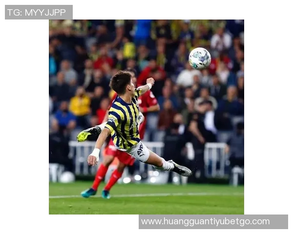 内马尔盛赞居莱尔为世界最佳中场土耳其美女球员专访精彩回顾